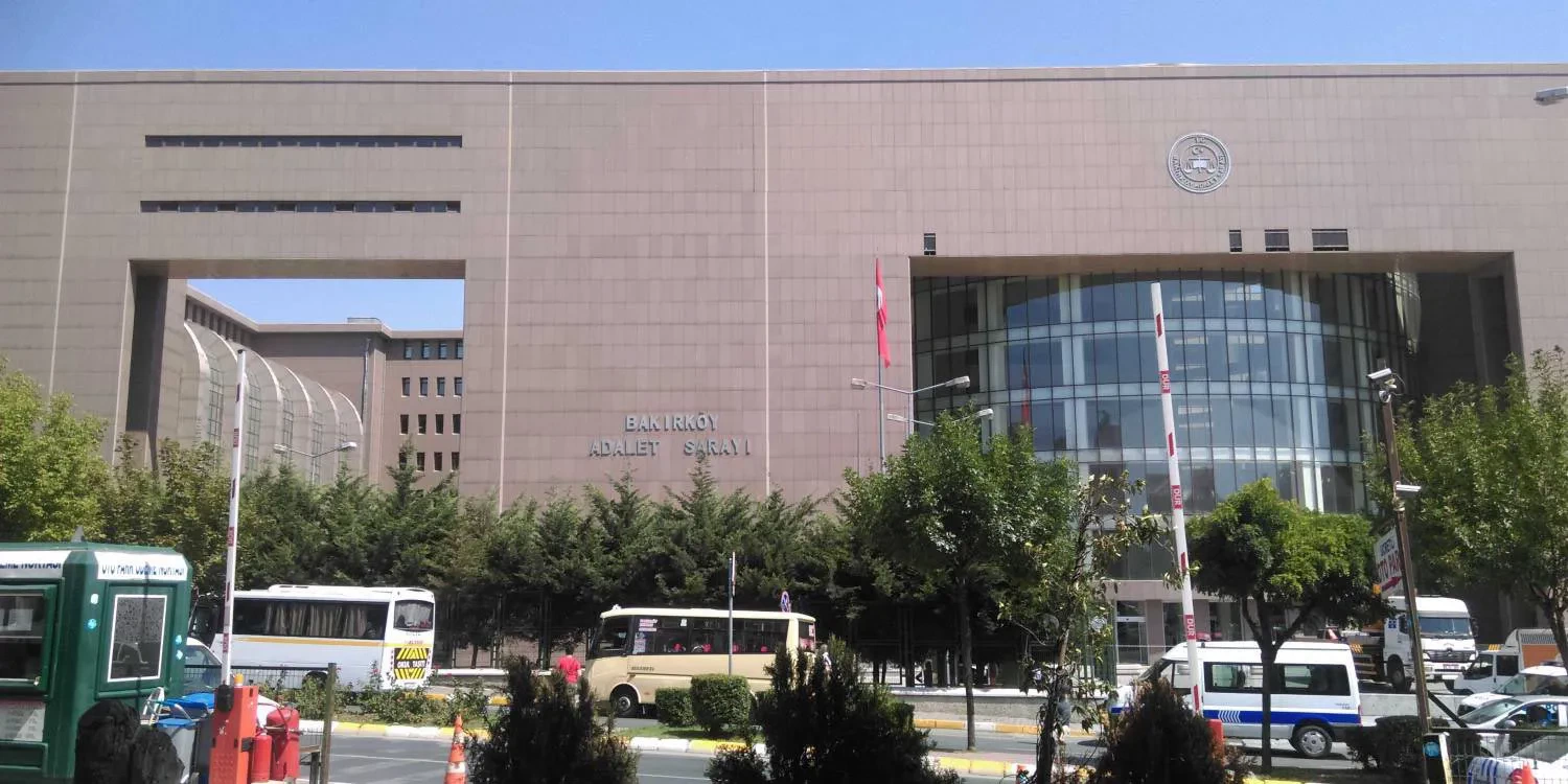 Bakırköy Adliye Sarayı Dış Cephe Granit Uygulaması