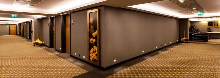 Otel Kapıları Ve Otel Konsepti