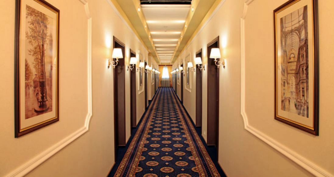 otel kapıları ve otel konsepti 22