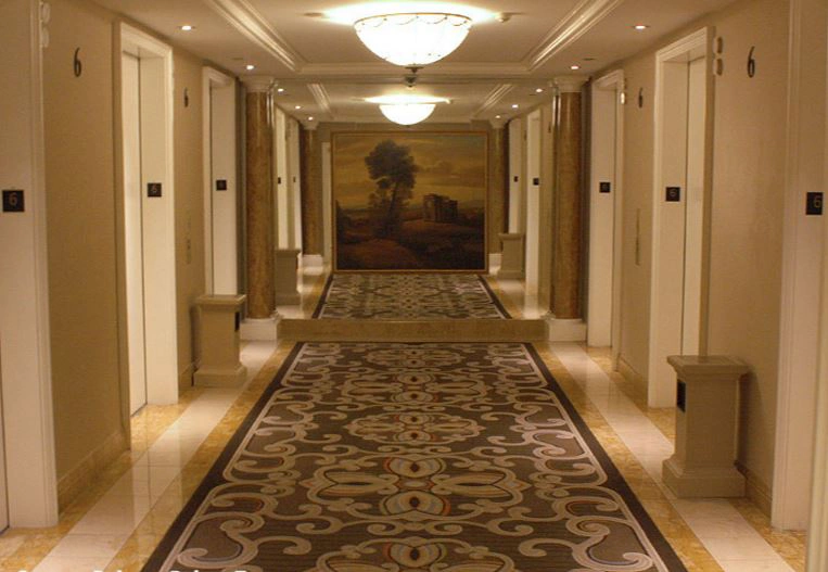 otel kapıları ve otel konsepti 34