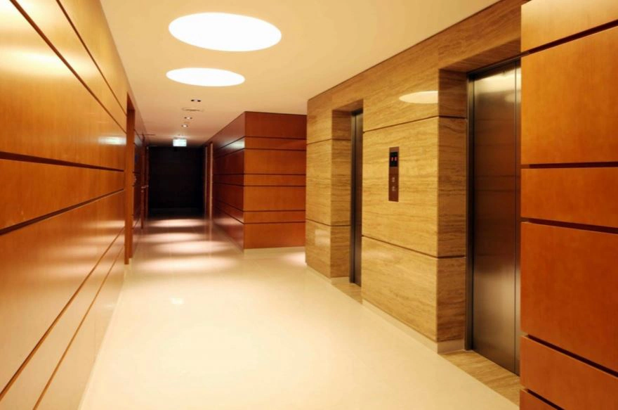 otel kapıları ve otel konsepti 64