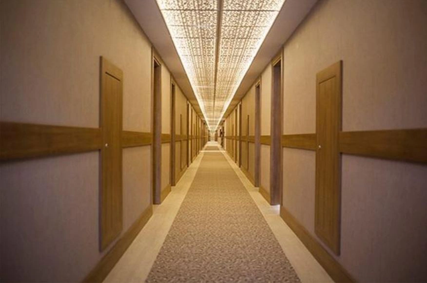 otel kapıları ve otel konsepti 69
