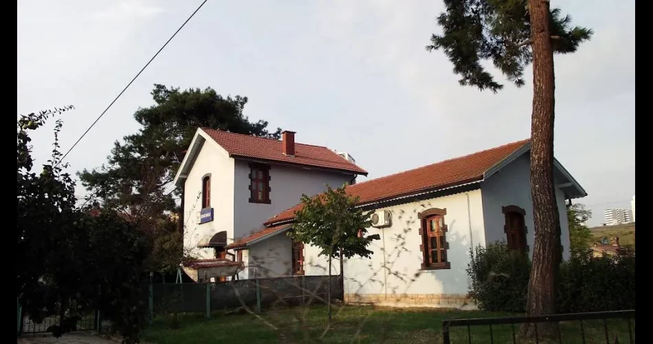 Tcdd Ispartakule Tren İstasyonu Tarihi Eser Tadilatı