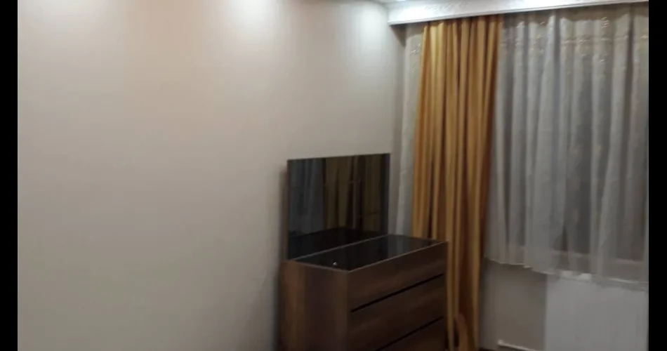 Yatak Odası Tavan Işıklandırma Ve Mobilyaları